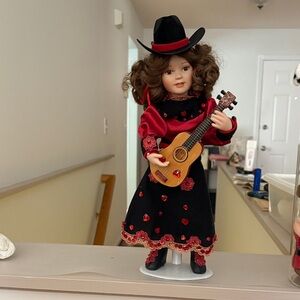 Paradise Galleries Country Singers collection Patty Doll